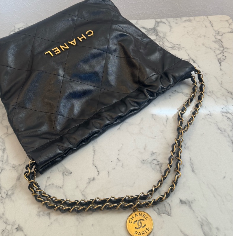 Chanel黑色金字樣22bag小號 最經典最搶手的尺寸-9