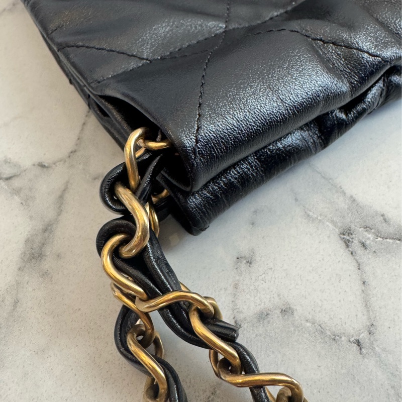 Chanel黑色金字樣22bag小號 最經典最搶手的尺寸-12