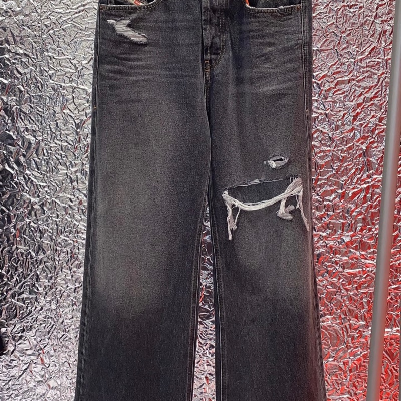 Diesel 男款 牛仔褲 #29 30 31 32 33-1