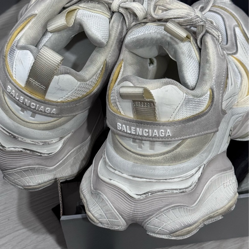 『Balenciaga』 Cargo 超好搭，穿出去絕對吸睛-5