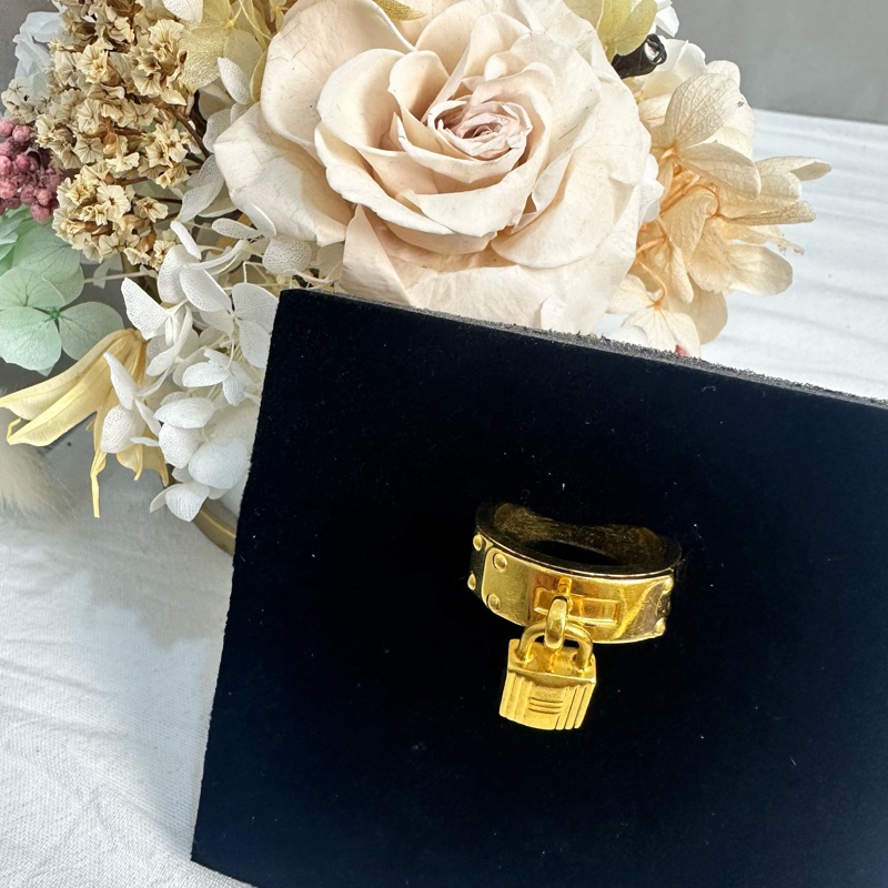 Hermes 中古金鎖頭橘皮絲巾釦戒指-0