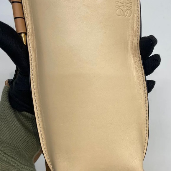 Loewe pocket 斜咩袋 斜揹-2