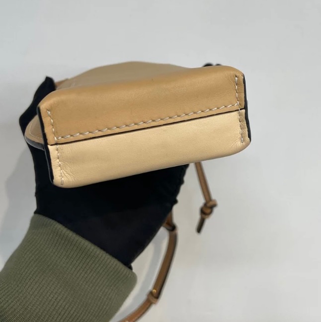 Loewe pocket 斜咩袋 斜揹-4