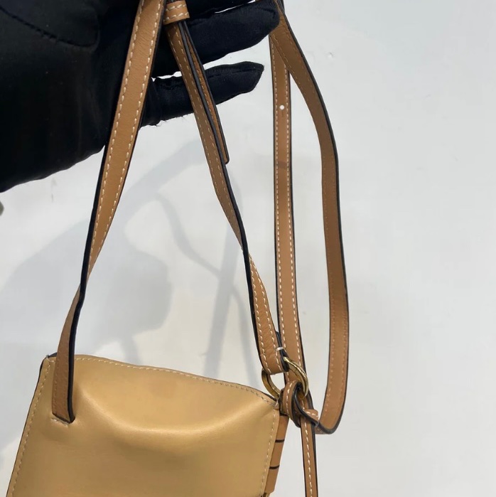 Loewe pocket 斜咩袋 斜揹-6