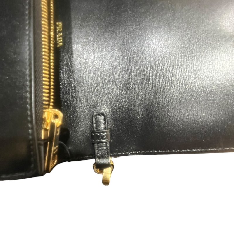 【美收精品】PRADA黑色牛皮金鍊肩背包 5-46-10