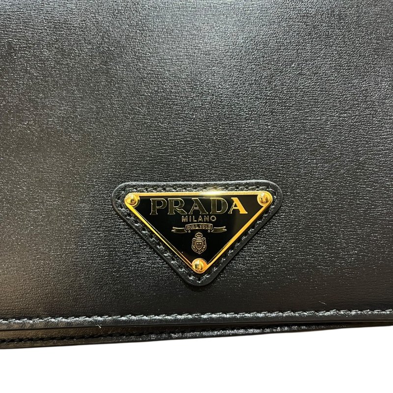 【美收精品】PRADA黑色牛皮金鍊肩背包 5-46-18