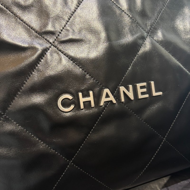 *SHIHNA名牌精品* CHANEL 22 bag 黑銀 芯片款-1