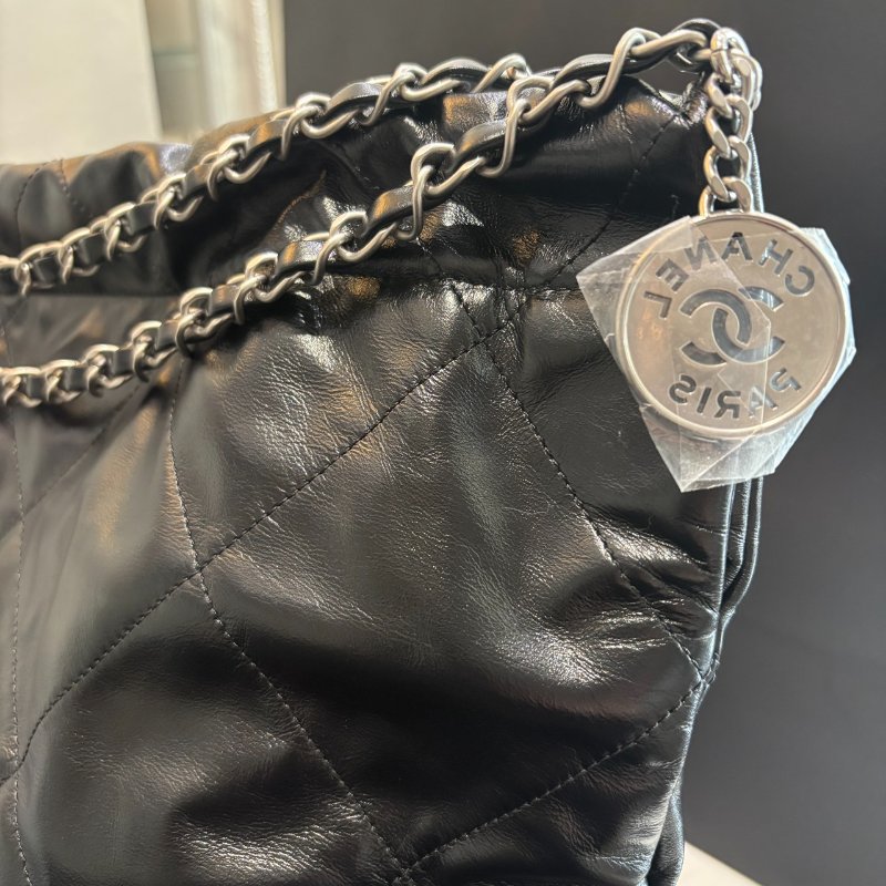 *SHIHNA名牌精品* CHANEL 22 bag 黑銀 芯片款-4
