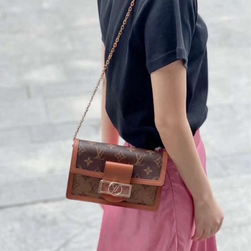 LV雙色原花達芙妮Dauphine鏈條woc M68746-2