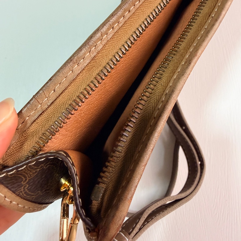 Celine Macadam Clutch 斜背包 棕色 老花 思琳小吊環-24