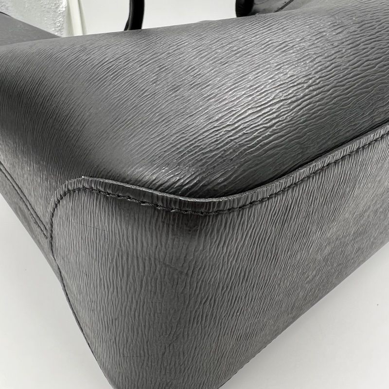 Longchamp 龍鑲 黑色皮質 牛角扣 手提/肩背兩用 托特包-5