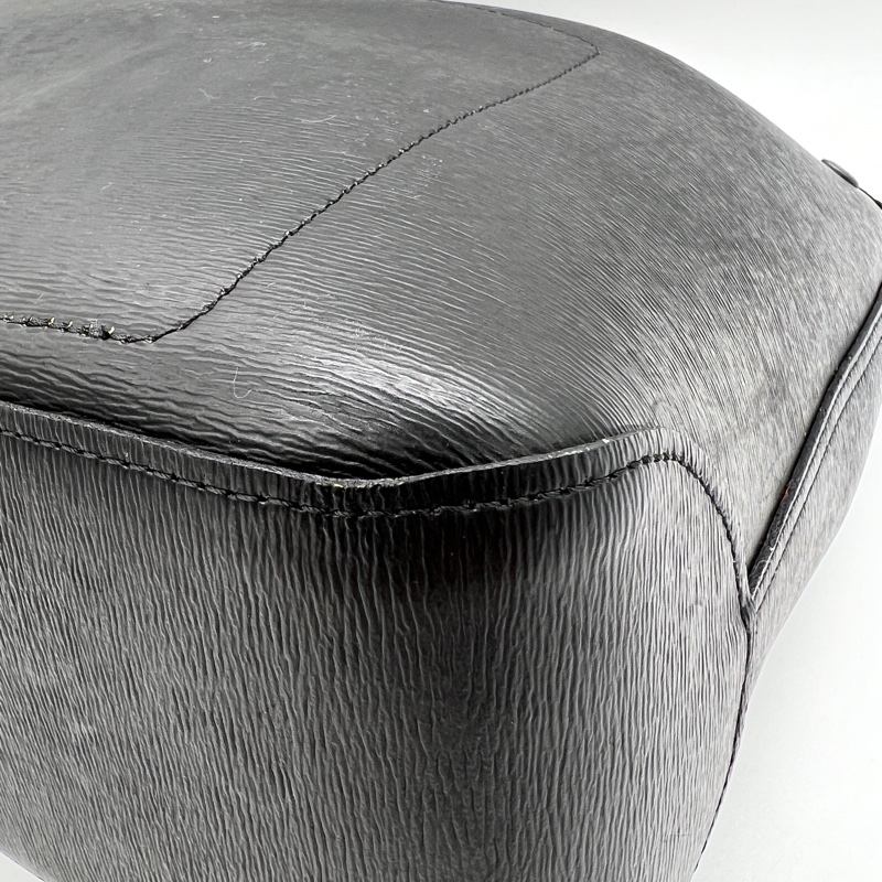 Longchamp 龍鑲 黑色皮質 牛角扣 手提/肩背兩用 托特包-8