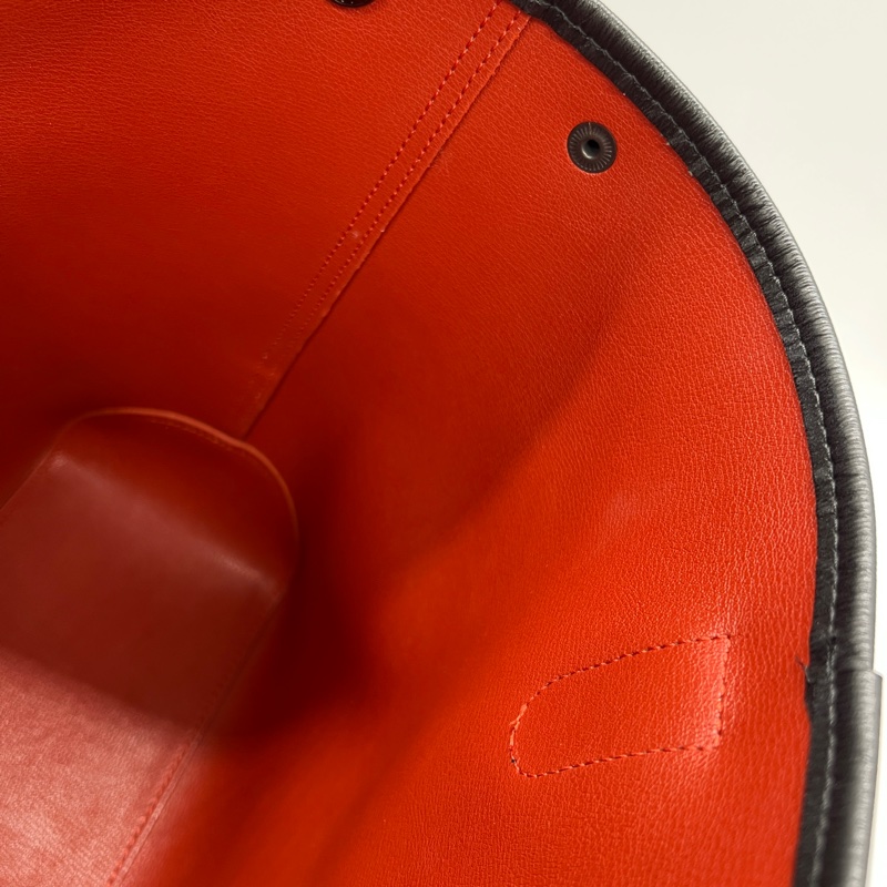 Longchamp 龍鑲 黑色皮質 牛角扣 手提/肩背兩用 托特包-14