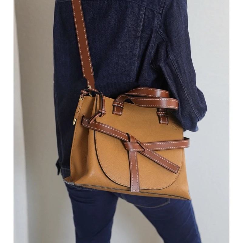 Loewe 羅意威 gate top handle 大號 焦糖色-7