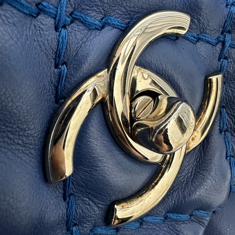 Chanel  閃電藍牛皮銀鏈肩背包COCO 30 SADDLE-71