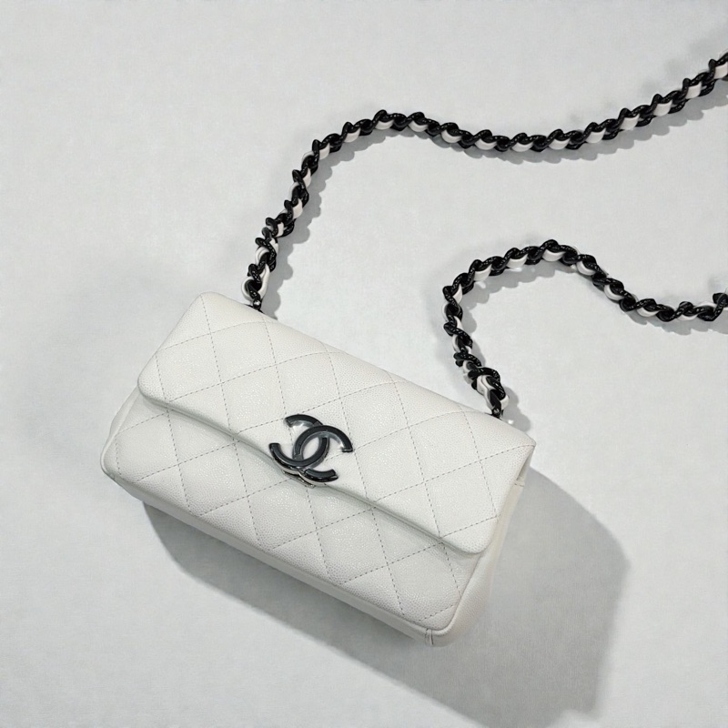 莉亞精品♡Chanel 黑白熊貓口蓋包 二手美包-0