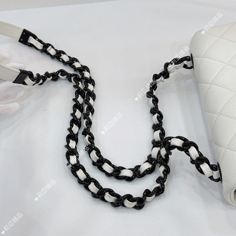 莉亞精品♡Chanel 黑白熊貓口蓋包 二手美包-14