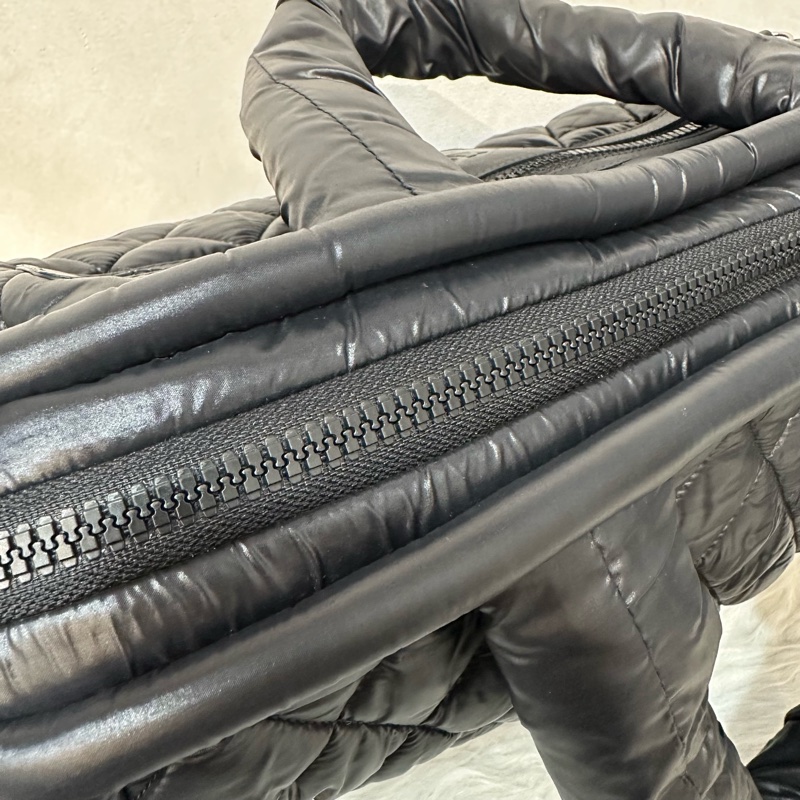 Chanel 黑尼龍銀鏈cocoon 肩背包-39