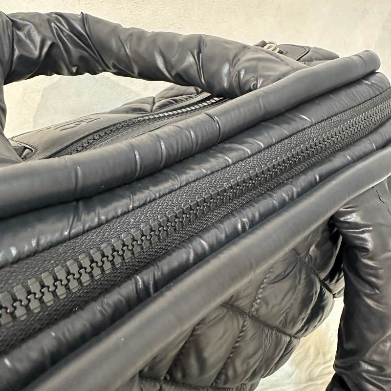 Chanel 黑尼龍銀鏈cocoon 肩背包-40