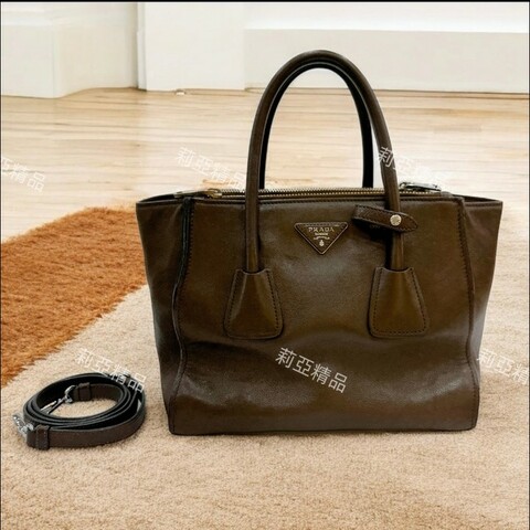 莉亞精品♡PRADA 咖色皮革兩用包 二手美包