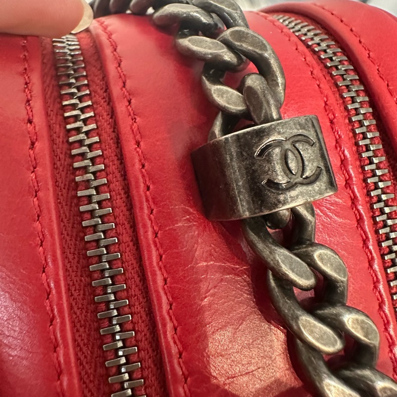 Chanel 櫻桃紅牛皮銀鏈雙層相機包-55