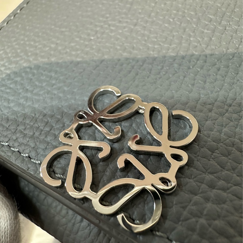 Loewe 821TR2X02 大象灰銀LOGO三折錢包-6