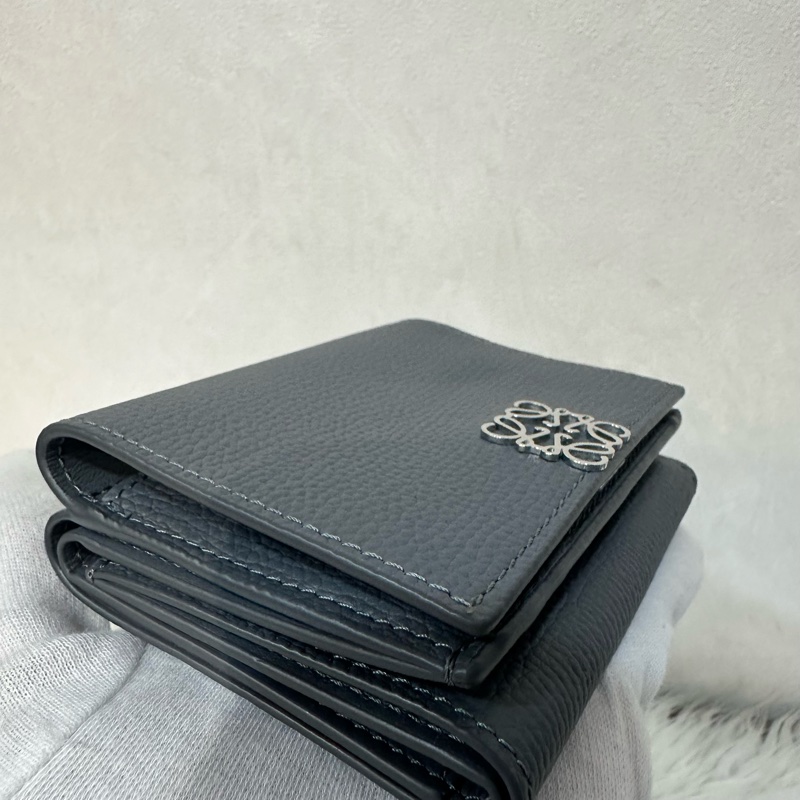 Loewe 821TR2X02 大象灰銀LOGO三折錢包-27