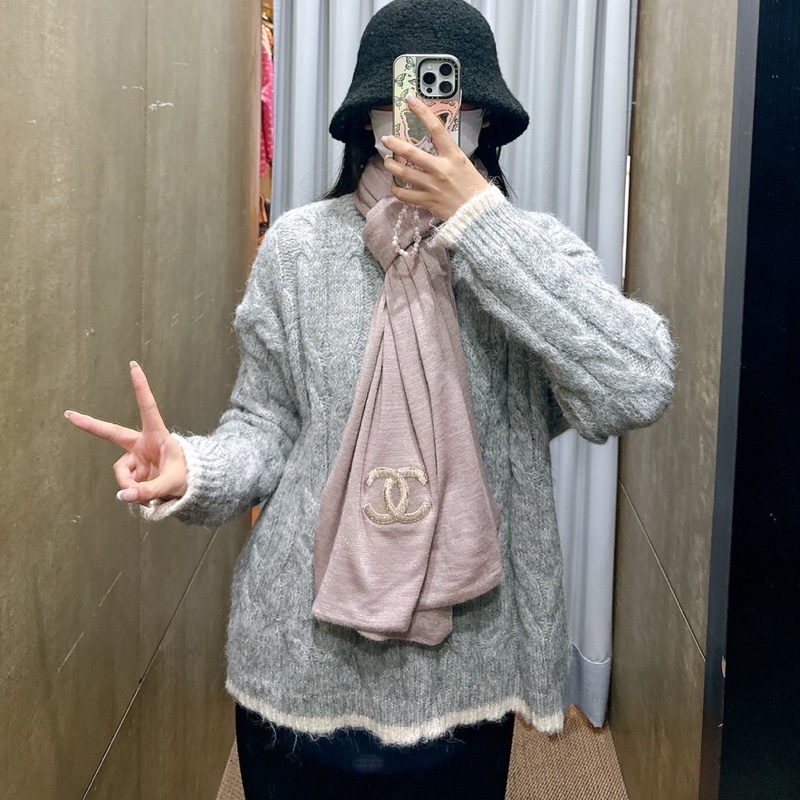 莉亞精品♡ Chanel 水鑽雙C 蜜豆色 圍巾 二手美品-1