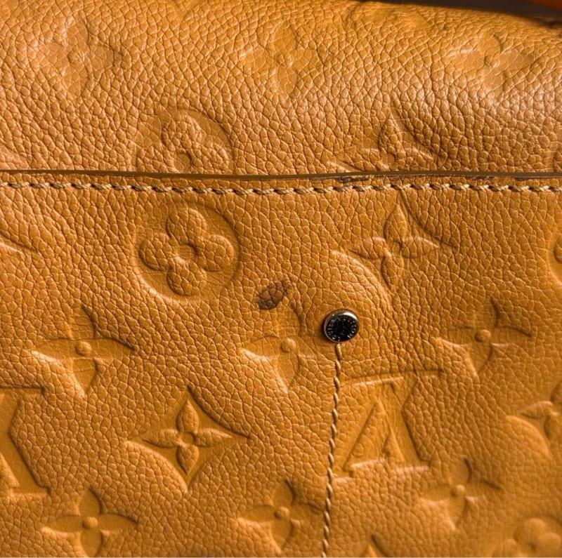 LV FASCINANTE 黃色牛皮壓紋單肩包-2