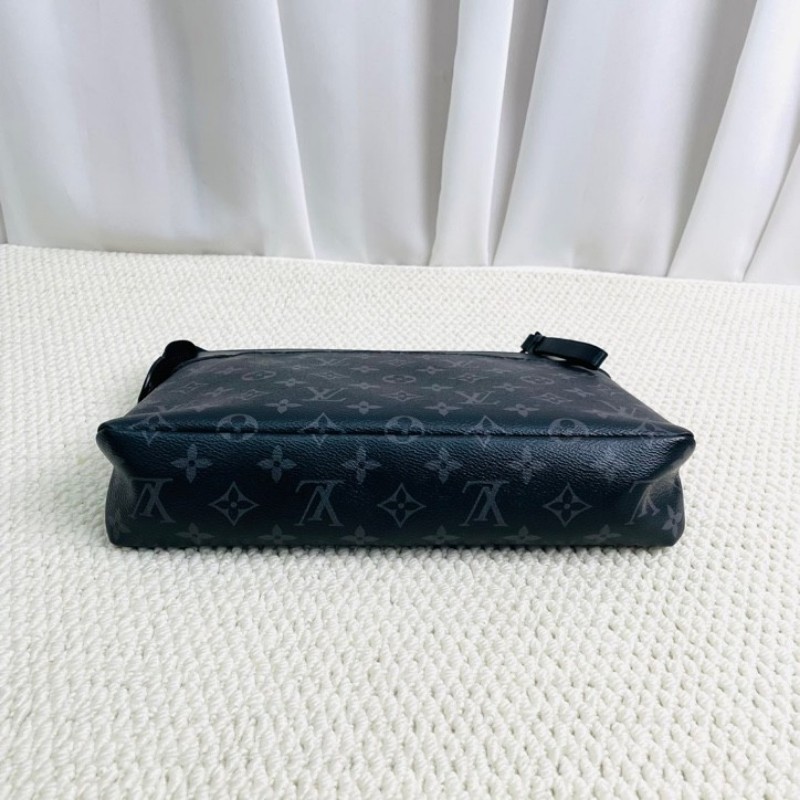 LV  路易威登 經典老花男士手拿包 容量實用，手機錢包證件都能裝 日常出門、商務、送禮都很合適-4