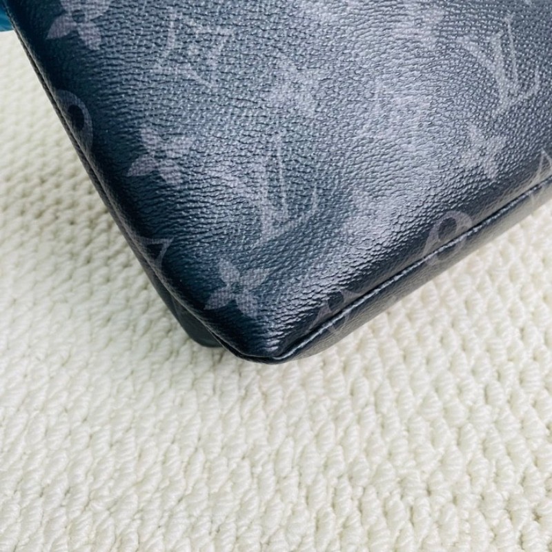 LV  路易威登 經典老花男士手拿包 容量實用，手機錢包證件都能裝 日常出門、商務、送禮都很合適-10