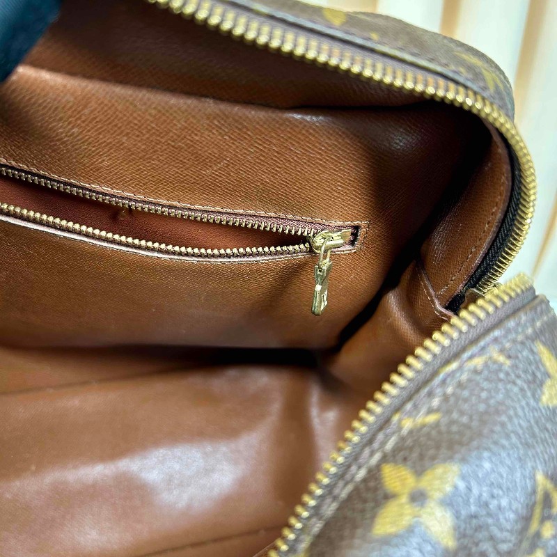 LV 路易威登老花大號橫版雙層相機包 中性款，男女都可駕馭，可單肩可斜挎，簡約百搭，不挑身材，酷帥街頭範兒~雙層實用大口袋設計，自重輕，容量大，通勤出遊都不在話下-18