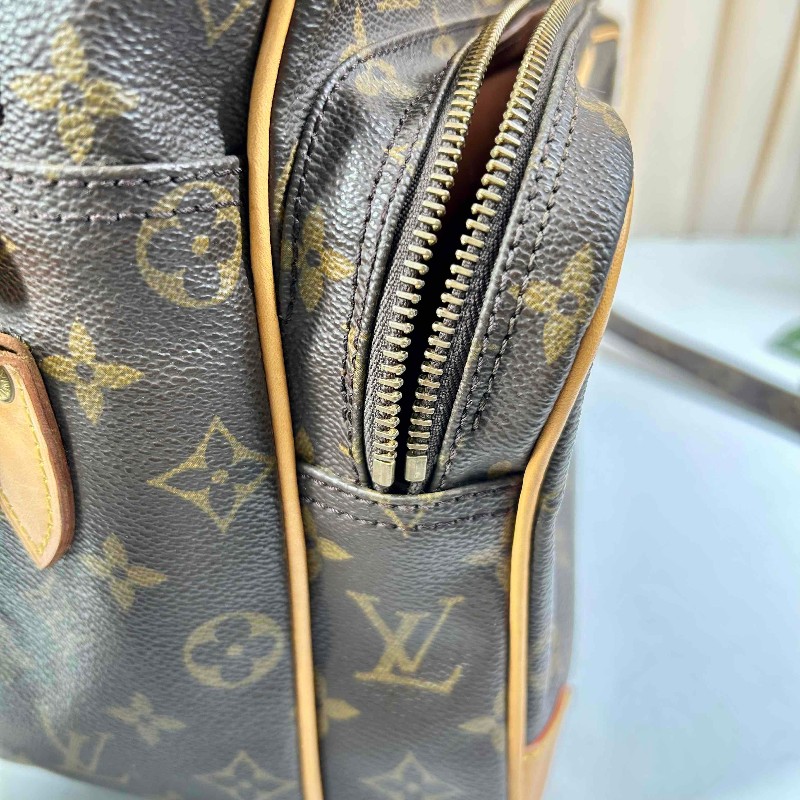 LV 路易威登老花大號橫版雙層相機包 中性款，男女都可駕馭，可單肩可斜挎，簡約百搭，不挑身材，酷帥街頭範兒~雙層實用大口袋設計，自重輕，容量大，通勤出遊都不在話下-23