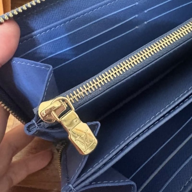 禮物~ 路易威登( louis vuitton) x 村上隆Monogram櫻桃圖案水洗丹寧牛仔拉鍊長夾/ LV x TM Denim Cherry Zippy Wallet-7