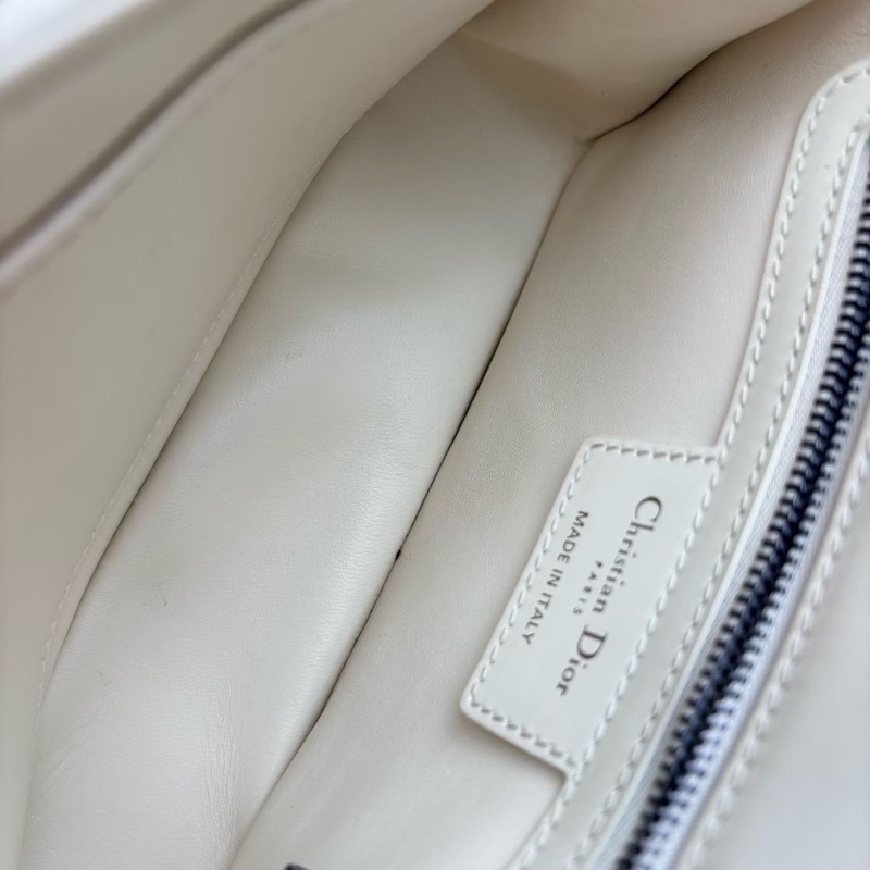 Dior caro系列藤格紋鏈條包泡芙包白色銀扣20*12*7 98新配件塵袋-2