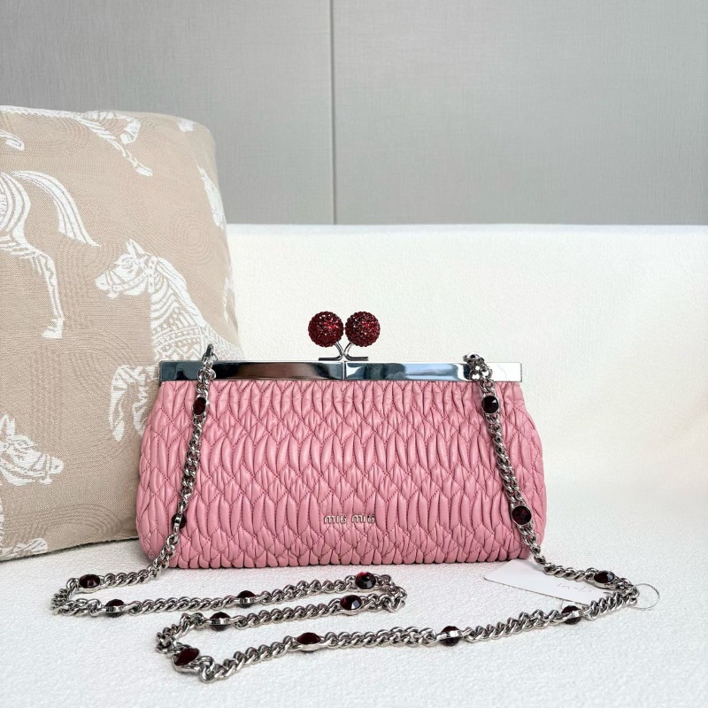 MiuMiu 水鑽櫻桃夾子包 粉色銀扣 羊皮28*16*5 98新鏈條塵袋-1