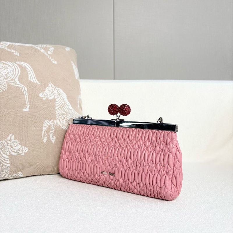 MiuMiu 水鑽櫻桃夾子包 粉色銀扣 羊皮28*16*5 98新鏈條塵袋-4