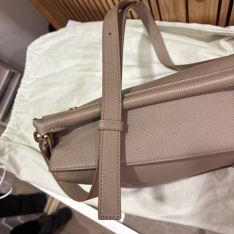 LOEWE Puzzle Small - sand 沙色-14