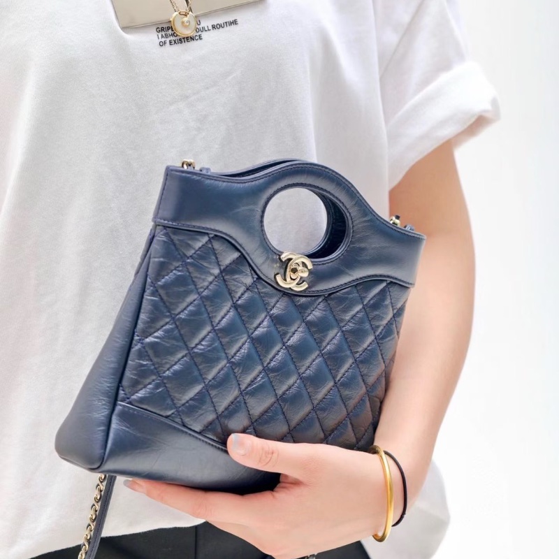 Chanel mini 31bag  深藍色金扣 油蠟皮芯片款24*23*5 99新配件購證塵袋-0