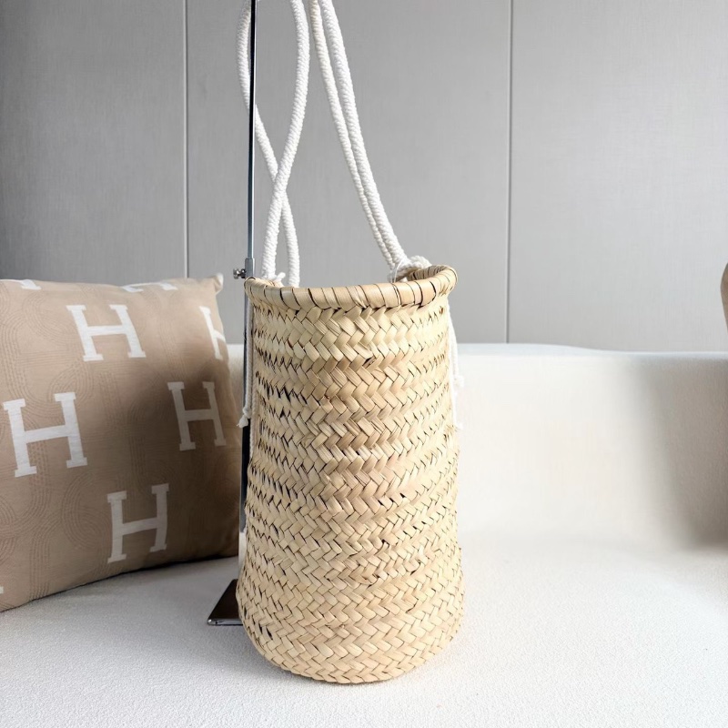 Celine 草編菜籃子大號 30*34*17  99新配件塵袋-4