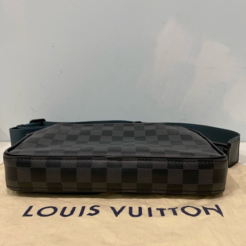 Louis Vuitton 黑棋盤格帆布拉鍊郵差包-3