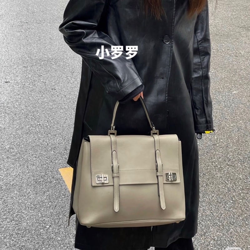 Prada turn lock 系列手提公事包 牙籤紋牛皮29*22*15  98新配件塵袋-0