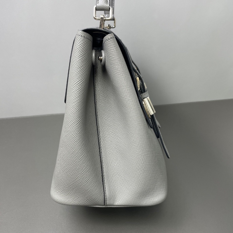 Prada turn lock 系列手提公事包 牙籤紋牛皮29*22*15  98新配件塵袋-4