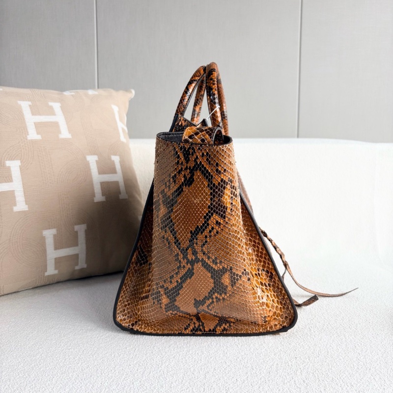 Celine Luggage蛇皮笑臉包 大號 29.5*29.5*21.5 98新塵袋-4
