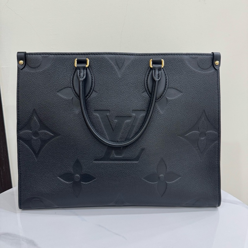 JK國際二手精品✨LV on the go MM 黑壓紋 晶片款 專櫃11.5萬‼️-0