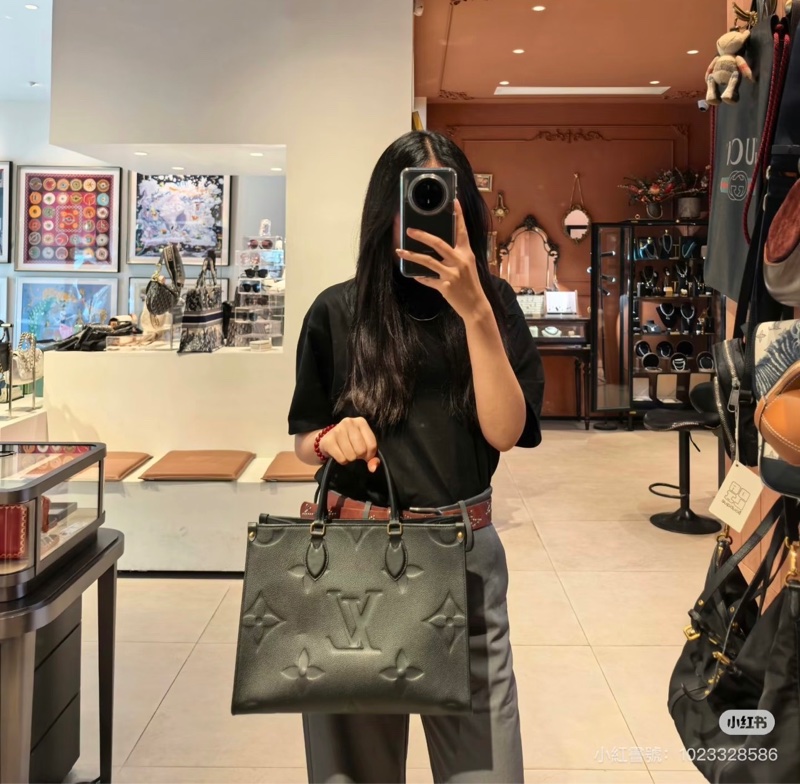 JK國際二手精品✨LV on the go MM 黑壓紋 晶片款 專櫃11.5萬‼️-2