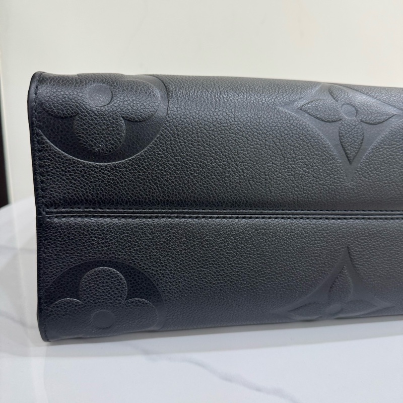 JK國際二手精品✨LV on the go MM 黑壓紋 晶片款 專櫃11.5萬‼️-7