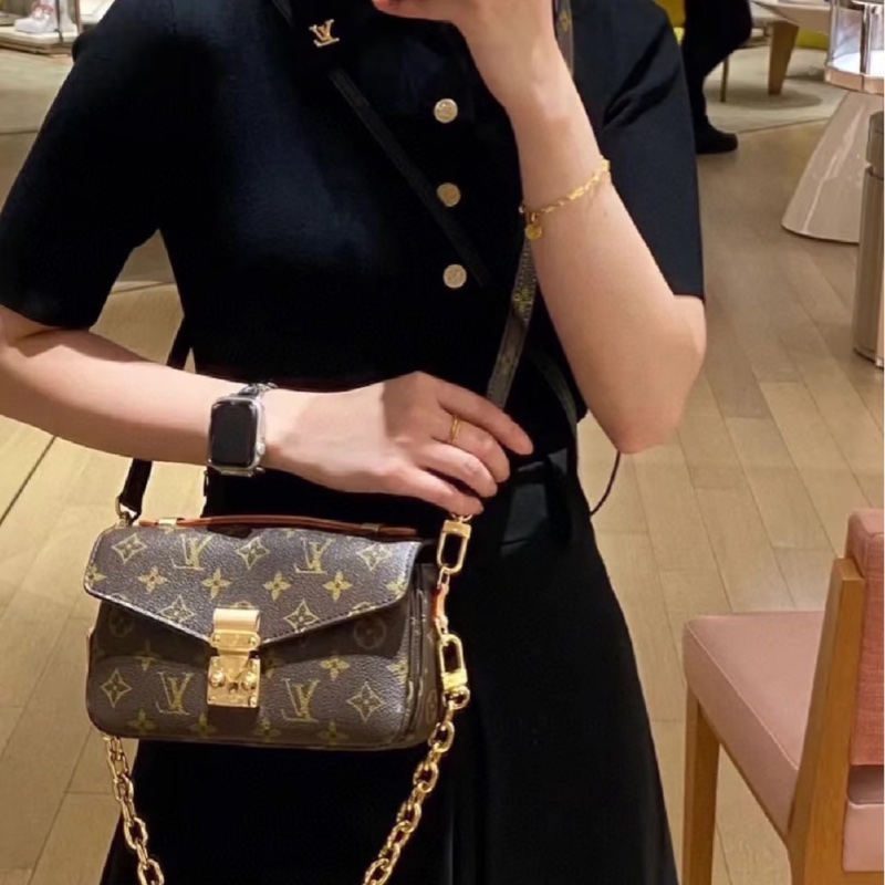 JK國際二手精品✨LV M46279小郵差包 晶片款-1