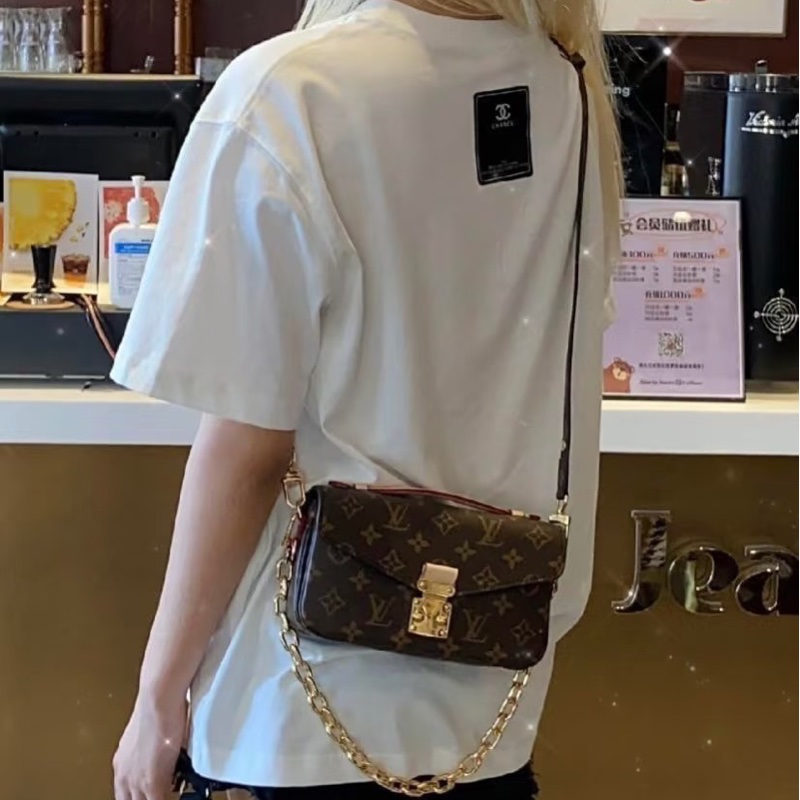 JK國際二手精品✨LV M46279小郵差包 晶片款-4