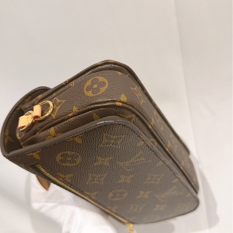 JK國際二手精品✨LV M46279小郵差包 晶片款-12